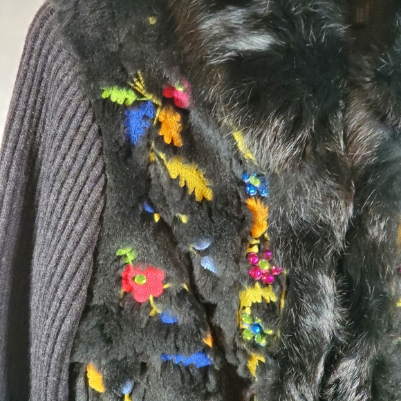 Escada Cashmere Sweater - Picture 2 of 6